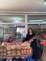 ღიმილით დაწყებული დილა – მოხალისეების საჩუქარი ქალბატონებს